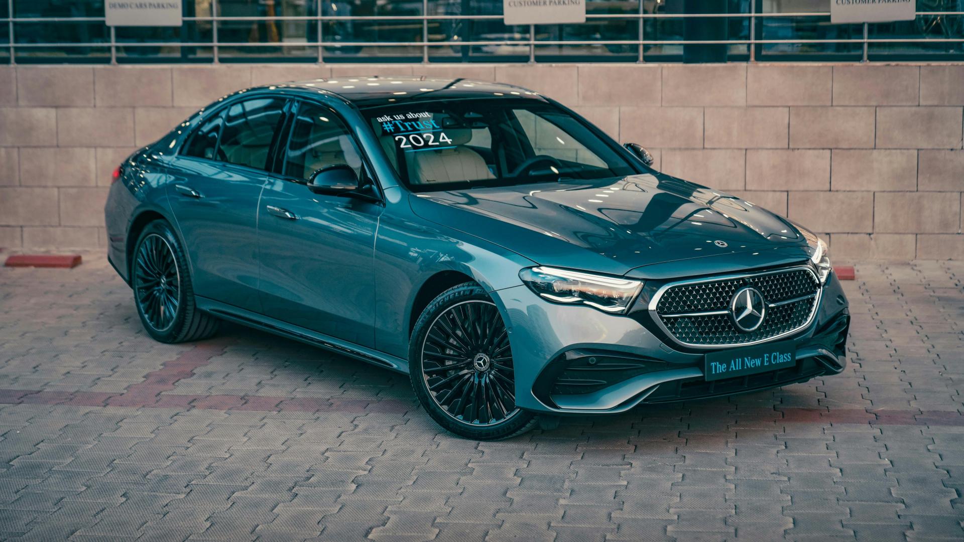 Mercedes-Benz C300 4MATIC 2024